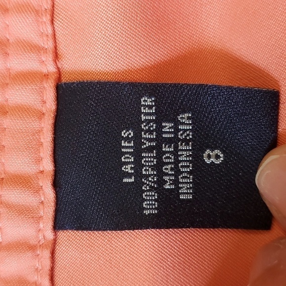 IZOD, ladies coral skort. Size 8 X-tra dry. 1 Zipper pocket. 100% polyester golf - Picture 5 of 7